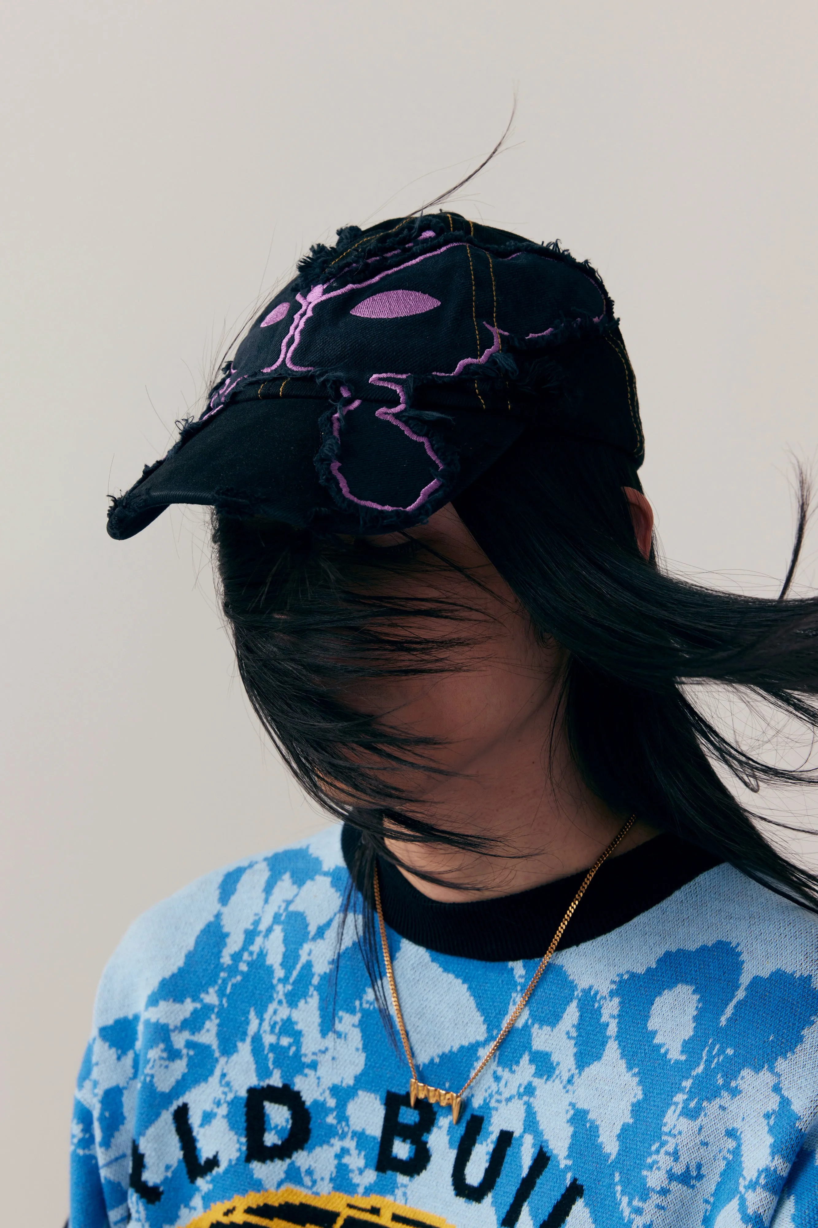 ALIEN KISS FRAYING BASEBALL CAP