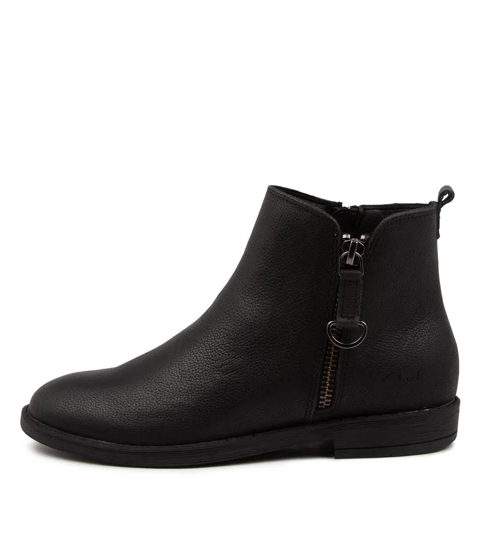 CLARKS Wanda Ii Jnr Black