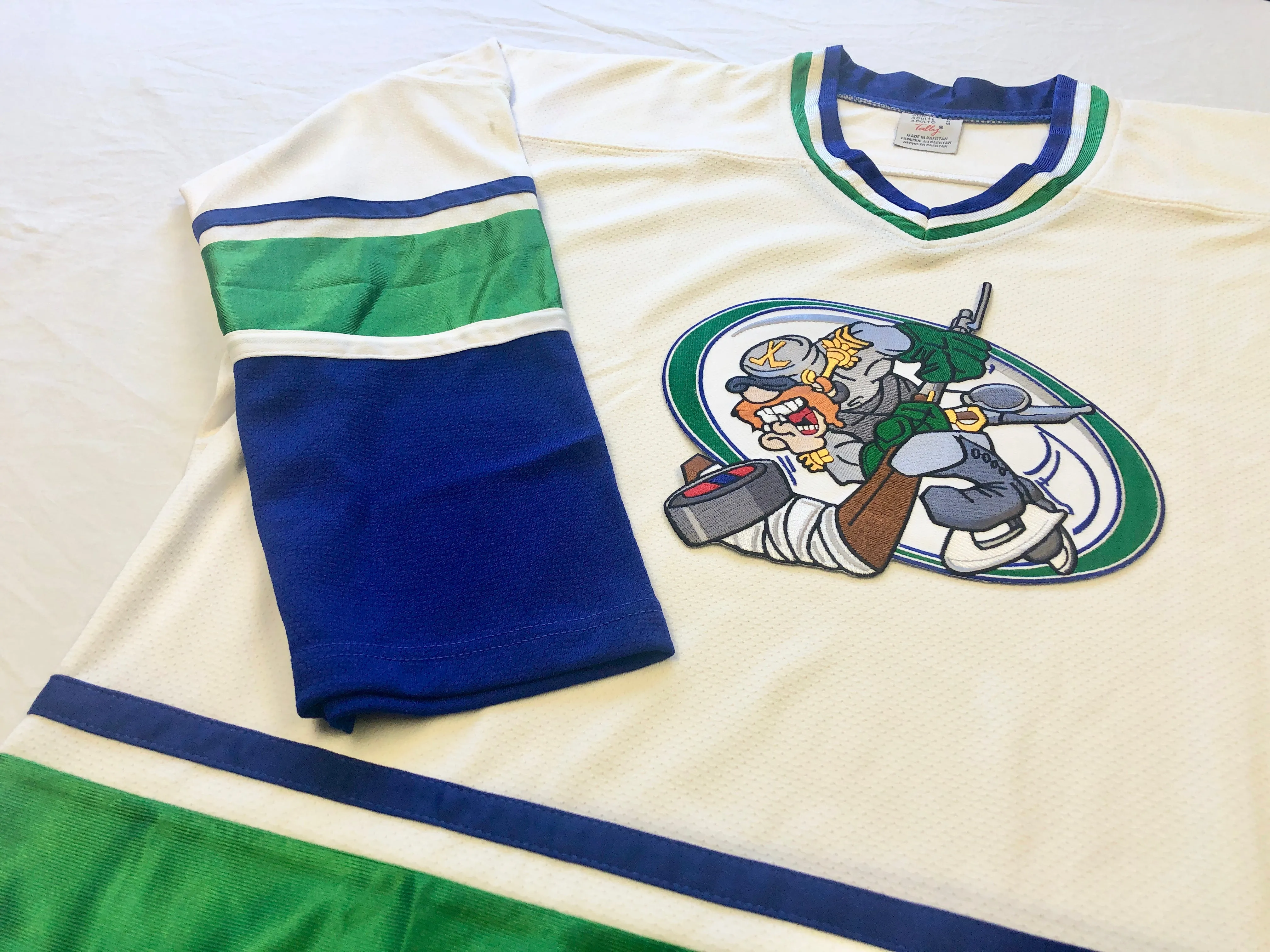 Custom Hockey Jerseys with The Generals Team Logo