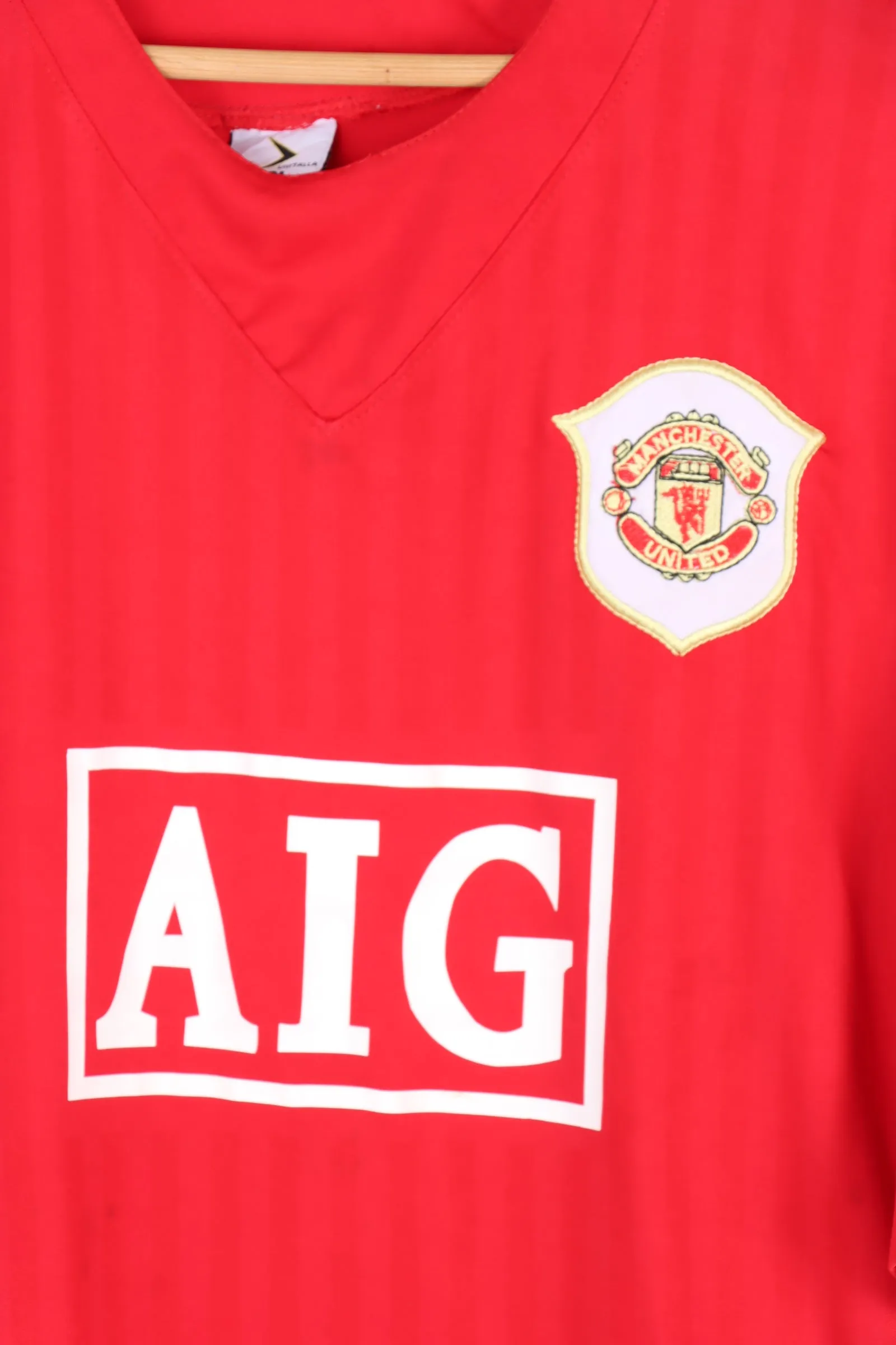 MANCHESTER UNITED AIG #58 Red Soccer Jersey (L)