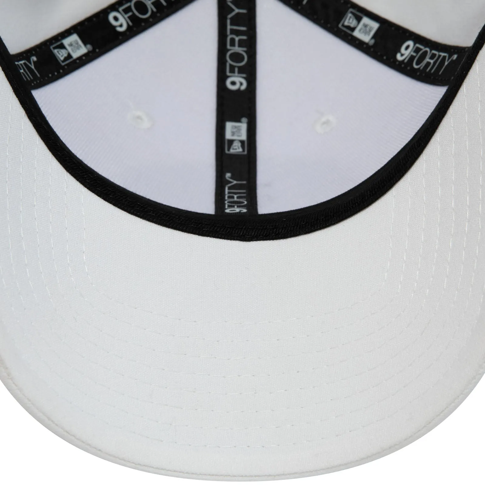 New Era Mens Tottenham Hotspur Repreve 9FORTY Baseball Cap - White