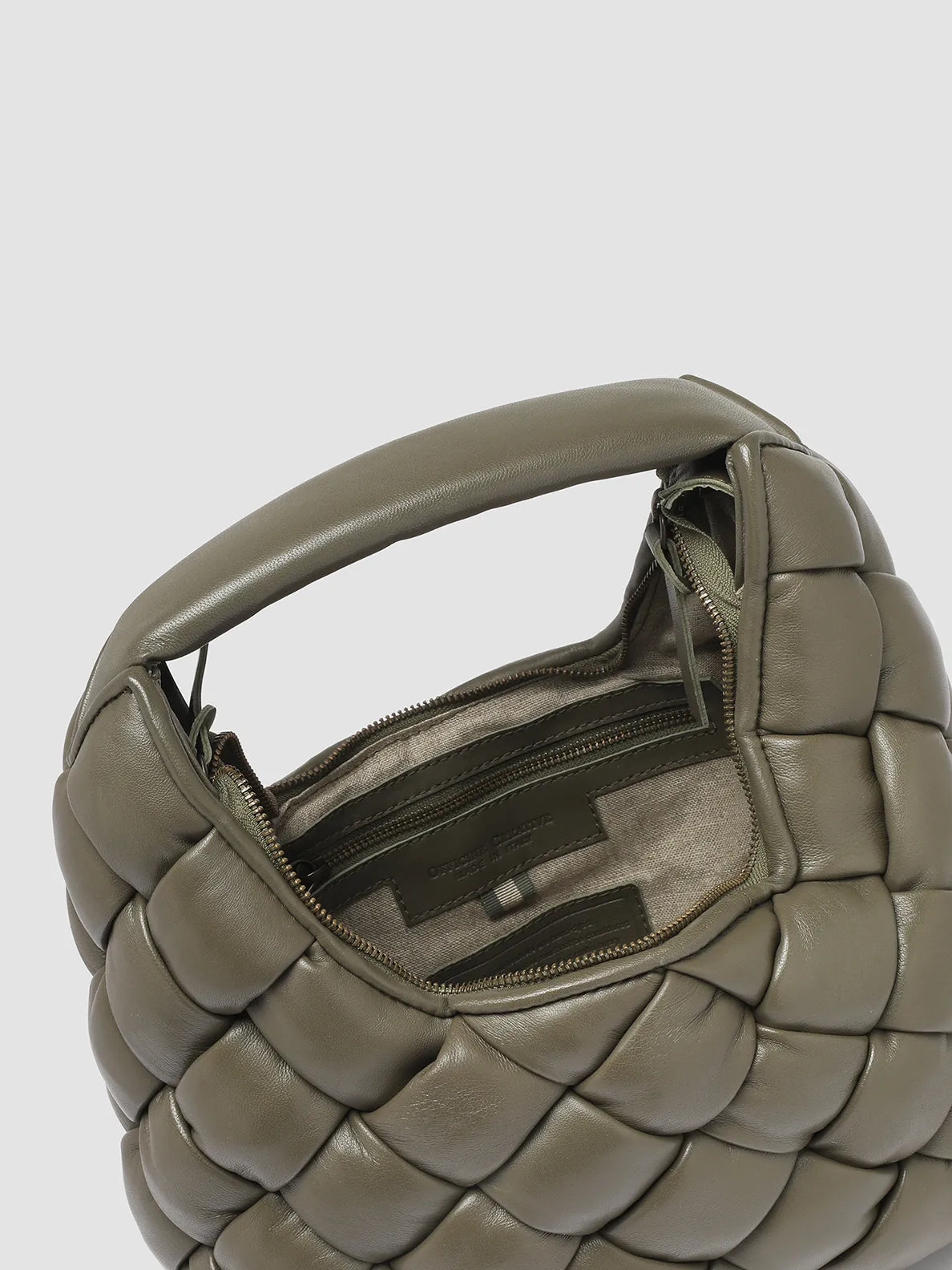 OC CLASS 52 Massive - Green Woven Woven Leather Shoulder Bag