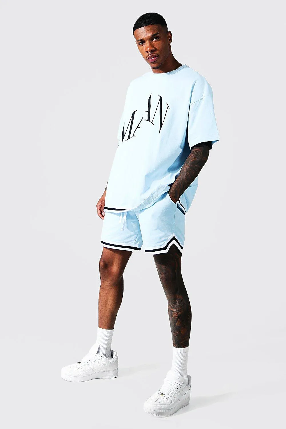 Oversized Man Tape T-Shirt and Basketball | boohooMAN UK