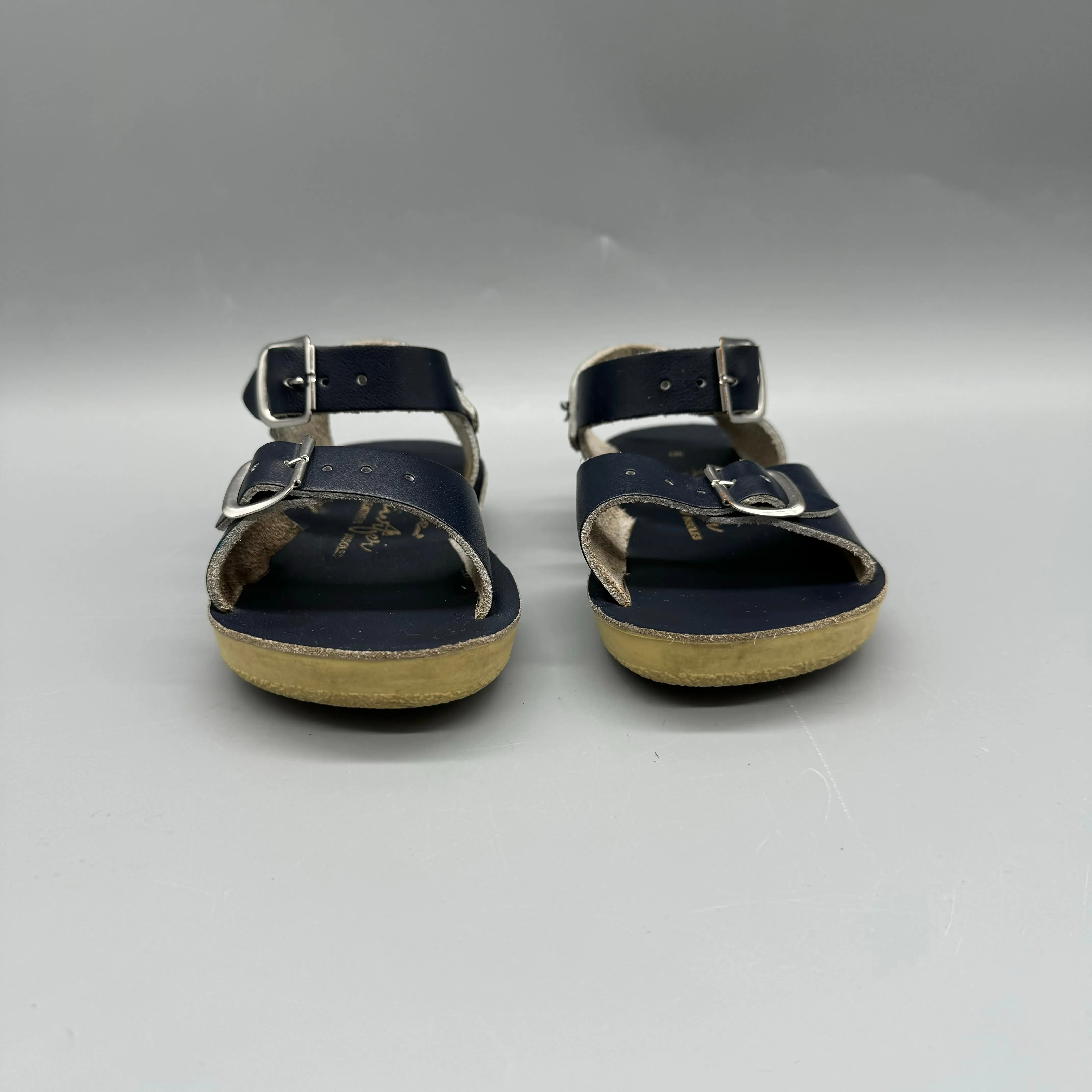 Salt Water / Sun-San Surfer sandals / US5