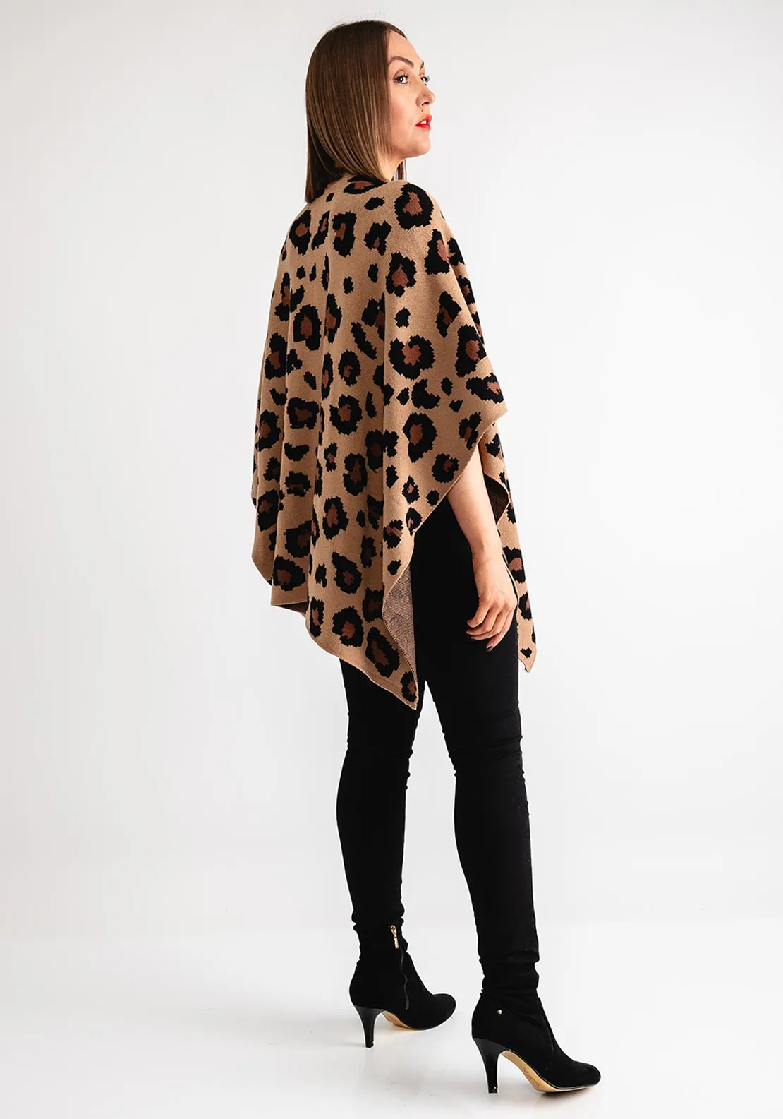 Serafina Collection Leopard Knit One Size Poncho, Camel