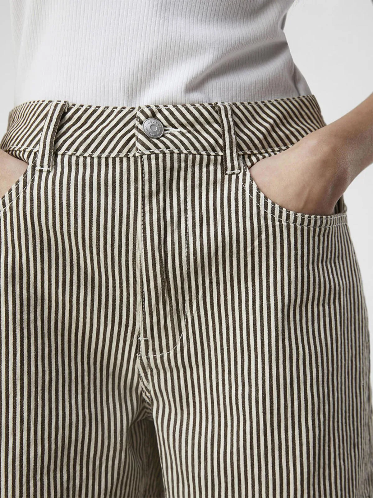 Sola Twill Shorts - Sandshell