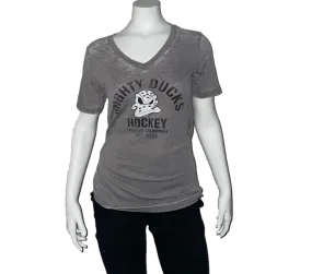 Womens MD WW Hockey VNeck Tee